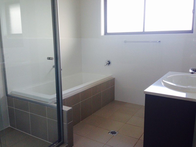 20 Garton Road, Spring Farm NSW 2570