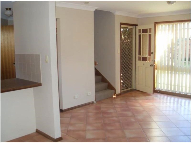 4/3 Packard Close, Ingleburn NSW 2565