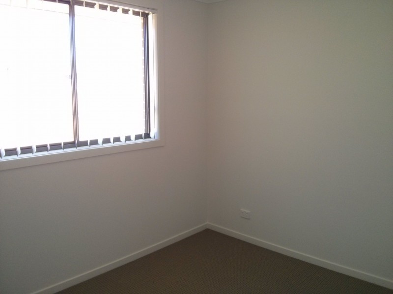 21 Richards Loop, Oran Park NSW 2570