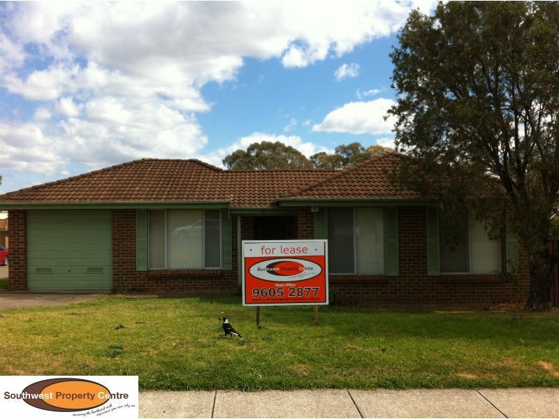 17/12 Bensley Road, Macquarie Fields NSW 2564