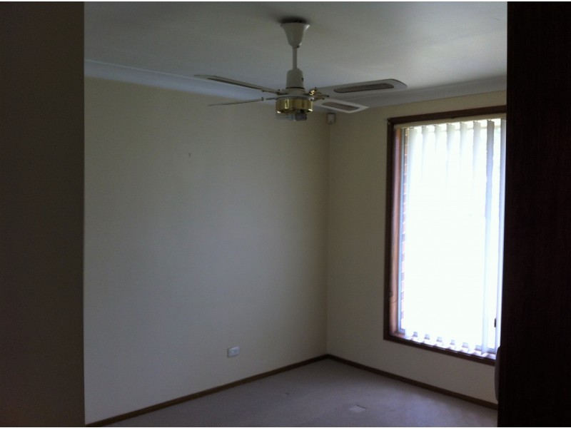 17/12 Bensley Road, Macquarie Fields NSW 2564