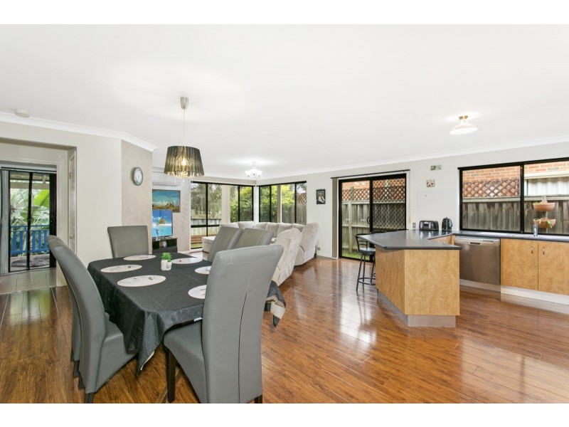 11 Pittman Steps Place, Blair Athol NSW 2560