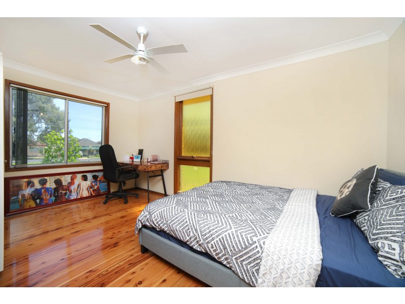 5 Blanche Street, Minto NSW 2566