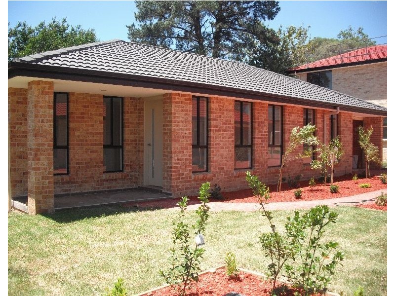 4/39-41 Surrey Street, Minto NSW 2566