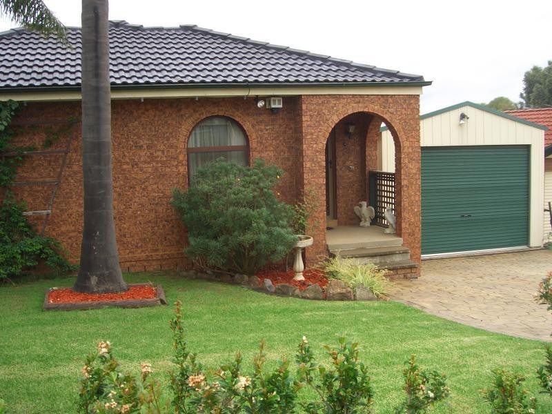 39 Othello Avenue ROSEMEADOW 2560, Rosemeadow NSW 2560