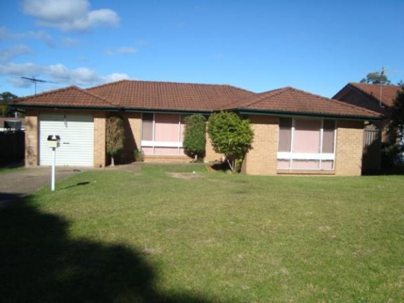 9 Greengate  Road ST HELENS PARK 2560, St Helens Park NSW 2560
