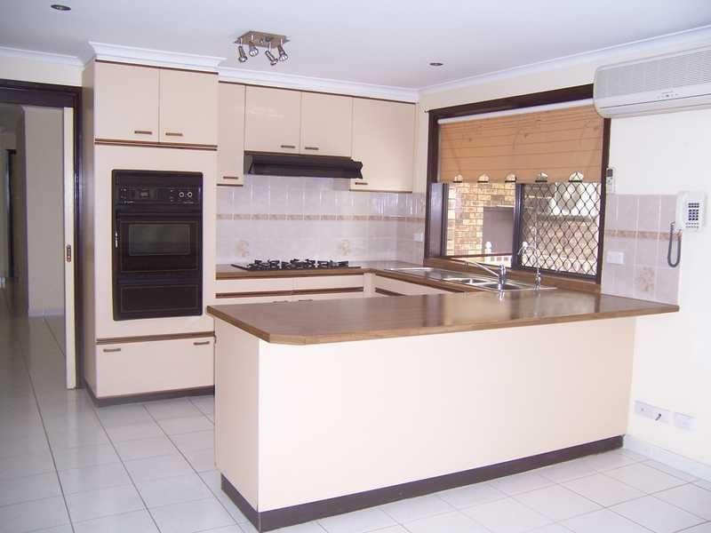 5 Shiel Place ST ANDREWS 2566, St Andrews NSW 2566