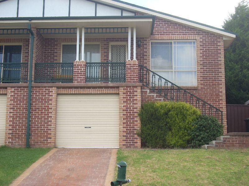 2/14 Kearns Avenue, Kearns NSW 2558
