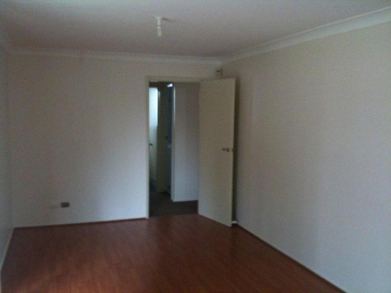 27 Parma Crescent ST HELENS PARK 2560, St Helens Park NSW 2560
