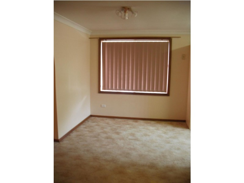 6/10 Clydesdale  Drive, Blairmount NSW 2559