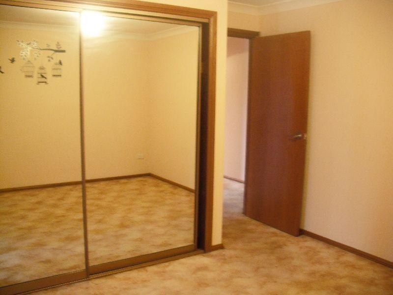 6/10 Clydesdale  Drive, Blairmount NSW 2559