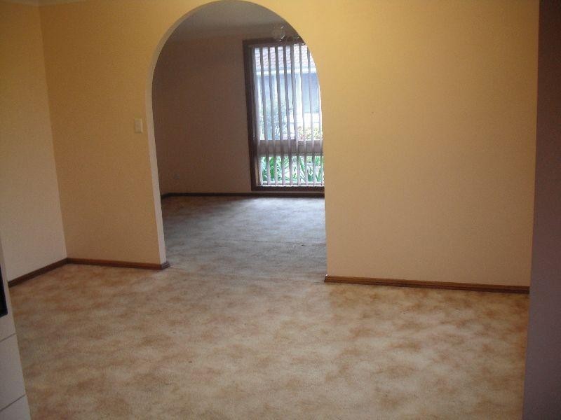 6/10 Clydesdale  Drive, Blairmount NSW 2559