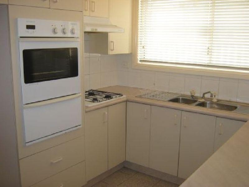 55B Larapinta Crescent ST HELENS PARK 2560, St Helens Park NSW 2560