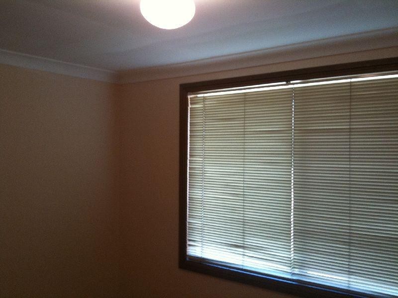 3/8 Clydesdale  Drive, Blairmount NSW 2559