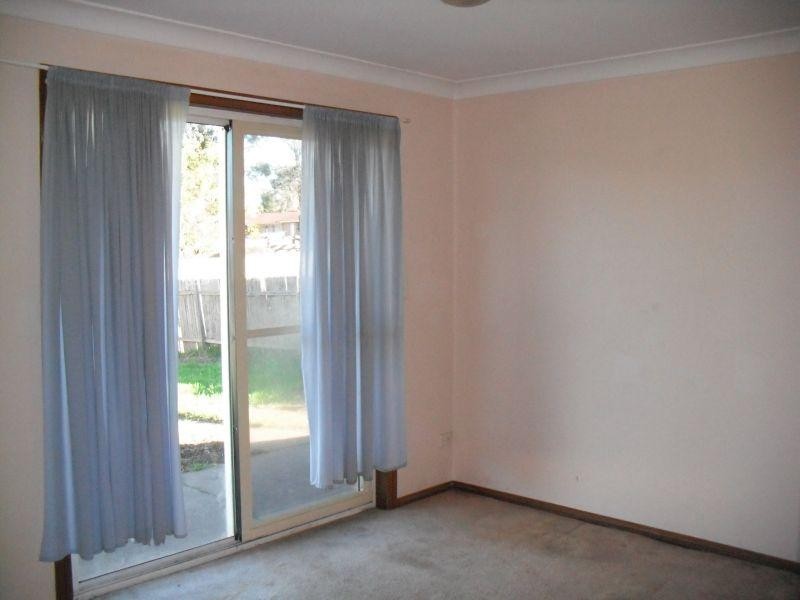 5 Greengate Road ST HELENS PARK 2560, St Helens Park NSW 2560