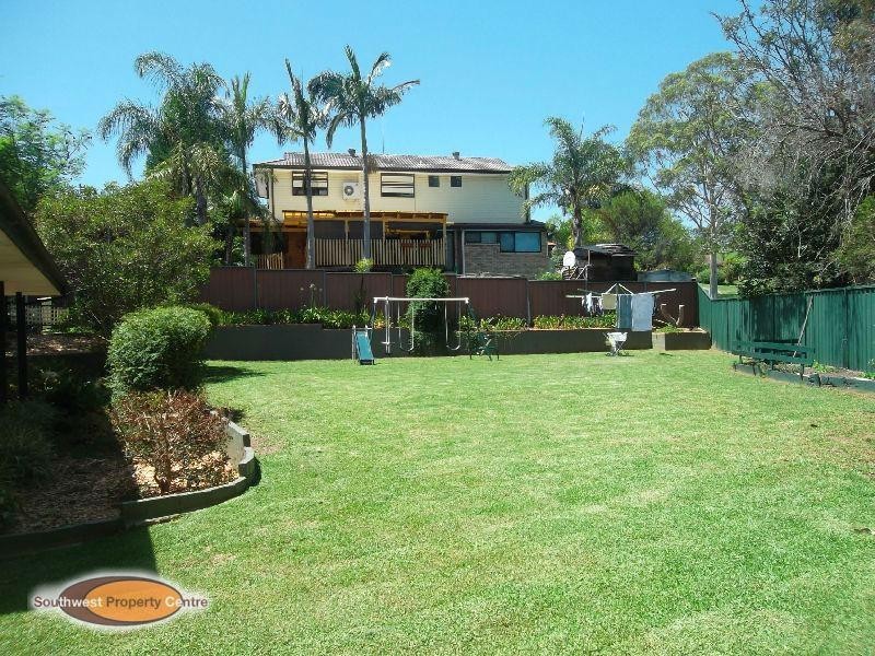 17 Peggotty Avenue AMBARVALE 2560, Ambarvale NSW 2560
