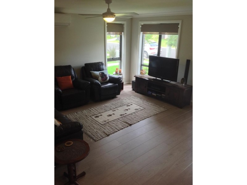 79 Northampton Drive, Glenfield NSW 2167