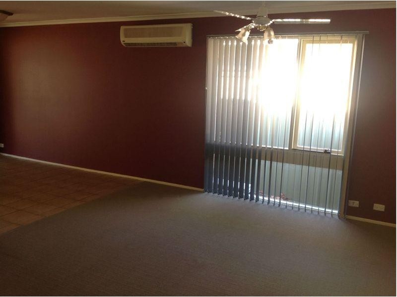 14 Georgiana Crescent, Ambarvale NSW 2560