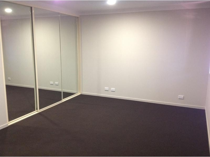 2/33 Blackwood  Avenue, Minto NSW 2566