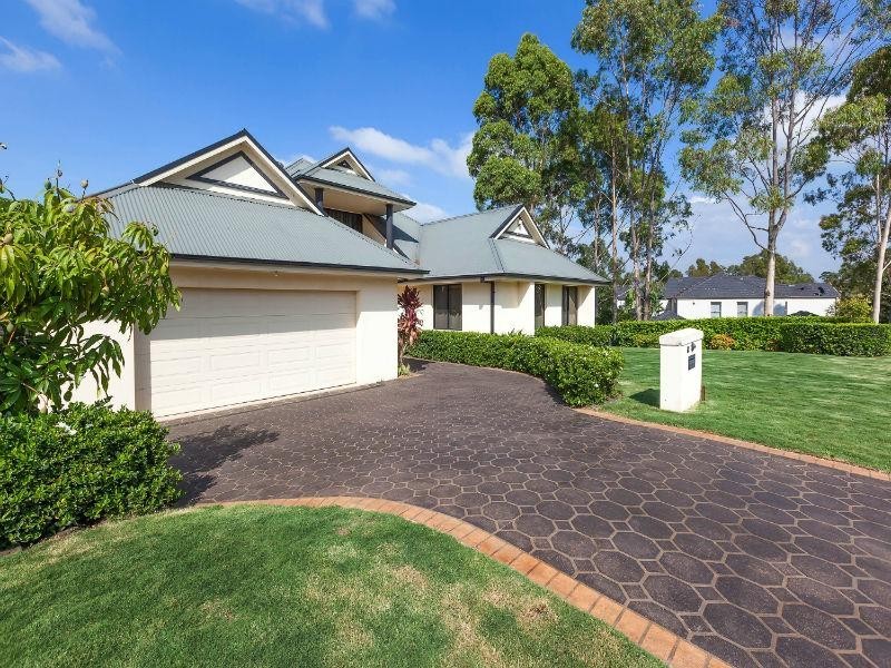 Macquarie Links NSW 2565