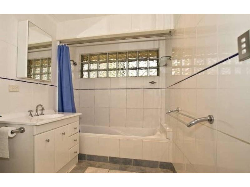3 Elgata Crescent, Bradbury NSW 2560