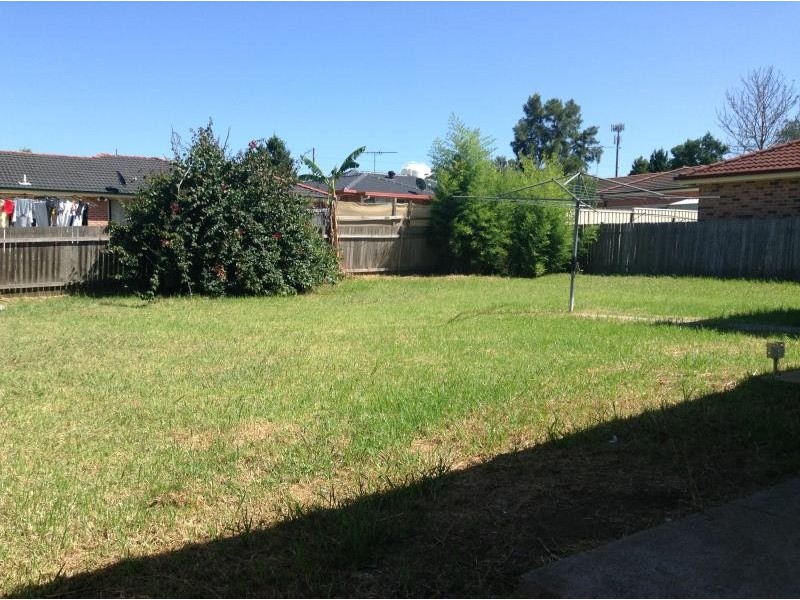 43 Potoroo Avenue, St Helens Park NSW 2560