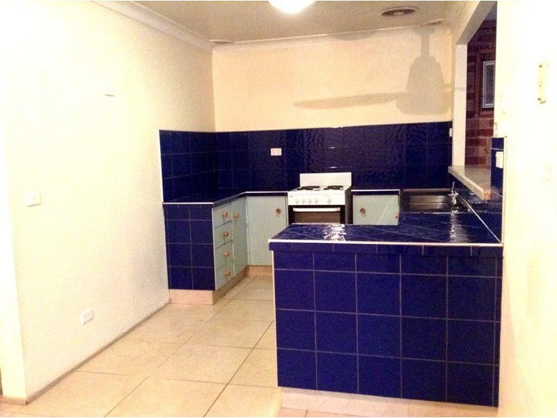 7 Maxwell Street, Macquarie Fields NSW 2564