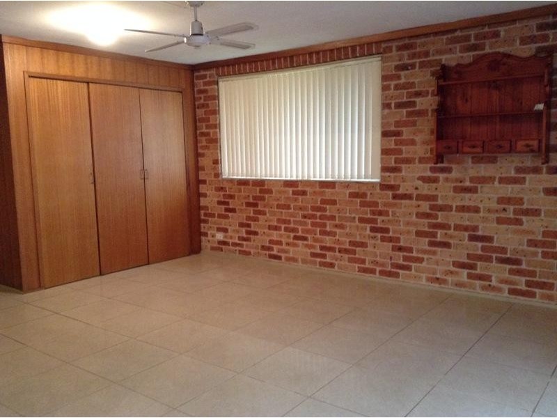 7 Maxwell Street, Macquarie Fields NSW 2564