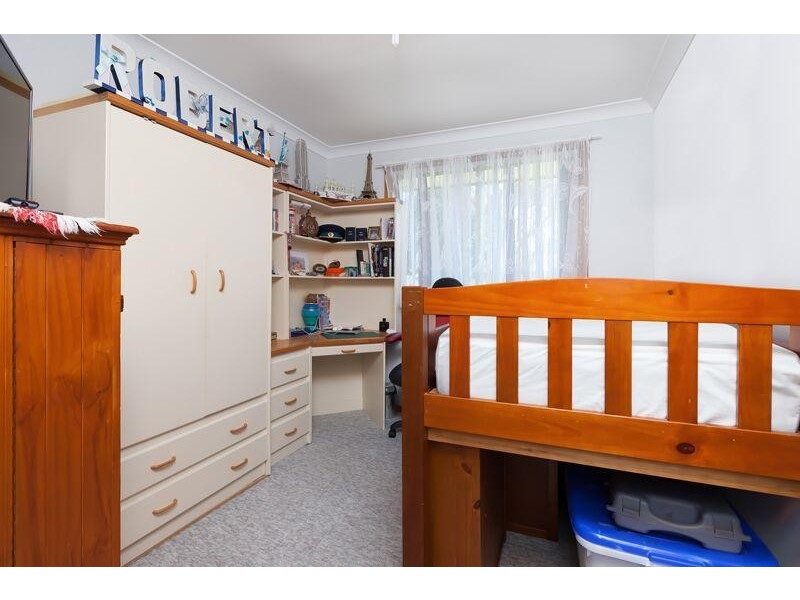 1/2 Cornelian  Avenue, Eagle Vale NSW 2558