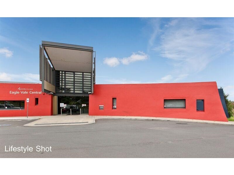 1/2 Cornelian  Avenue, Eagle Vale NSW 2558