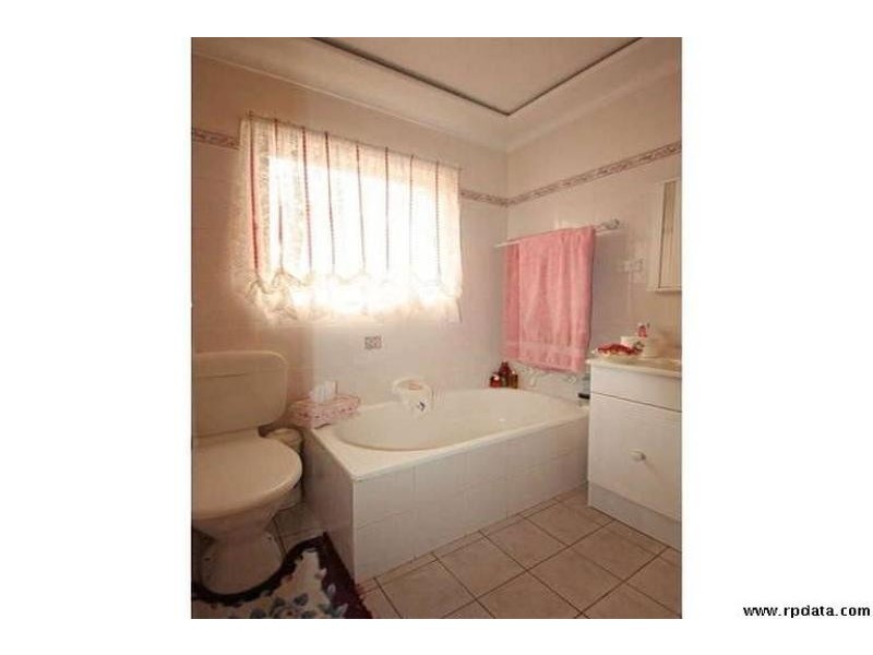 17 rupert Street, Ingleburn NSW 2565