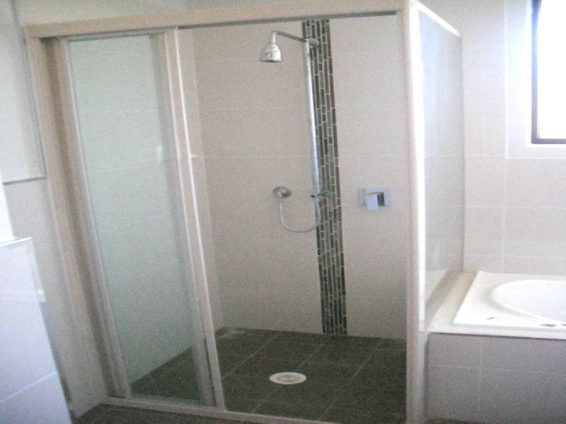 4/39 Surrey Street, Minto NSW 2566