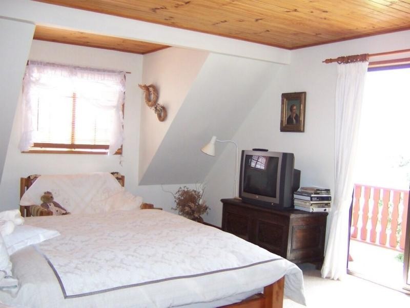 246 Macdonnell Road EAGLE HEIGHTS 4271, Eagle Heights QLD 4271