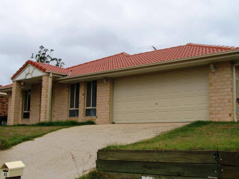 40 Hawthorne Street FOREST LAKE 4078, Forest Lake QLD 4078