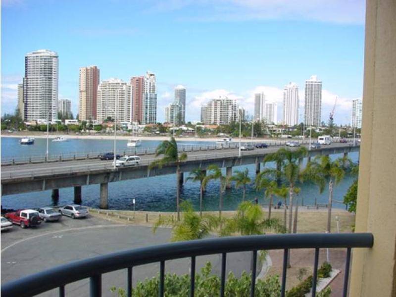 515/2 Barney Street SOUTHPORT 4215, Southport QLD 4215