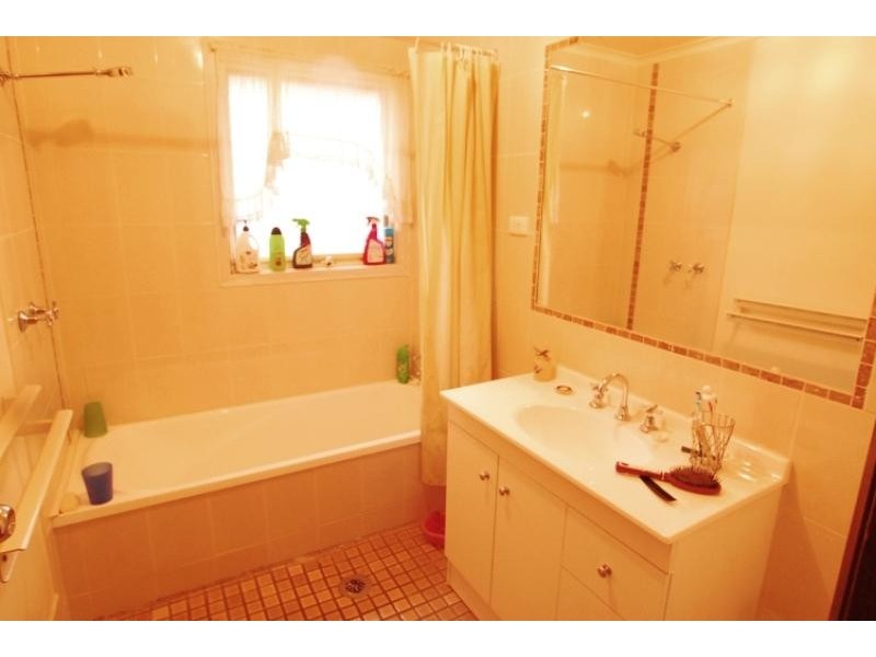 1 Barook Place LAVINGTON 2641, Lavington NSW 2641