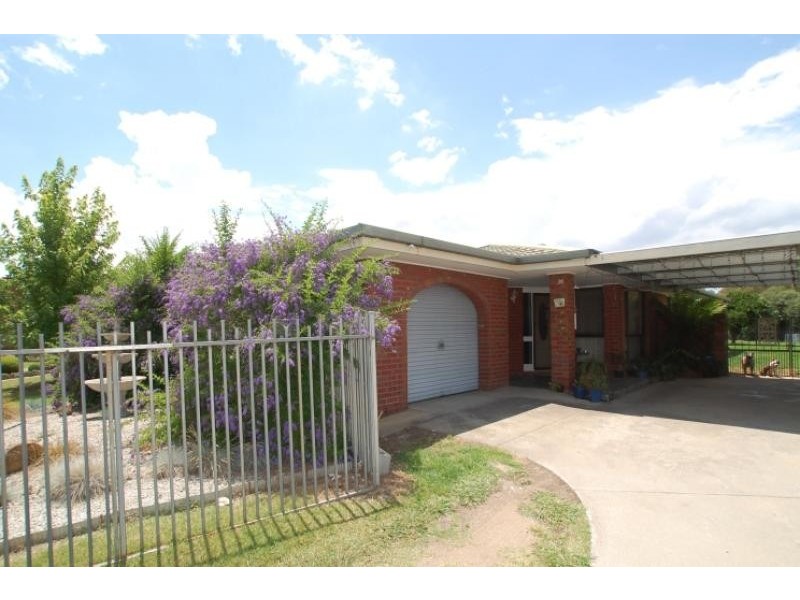 36 Julie Place LAVINGTON 2641, Lavington NSW 2641