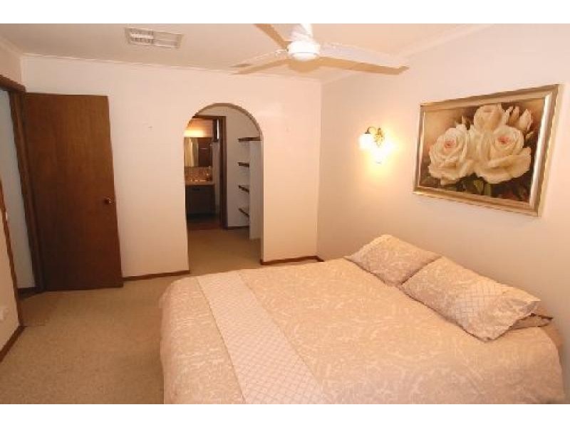 2 Mountain View Drive LAVINGTON 2641, Lavington NSW 2641