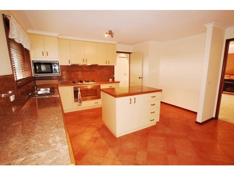 1085 Pemberton Street WEST ALBURY 2640, West Albury NSW 2640