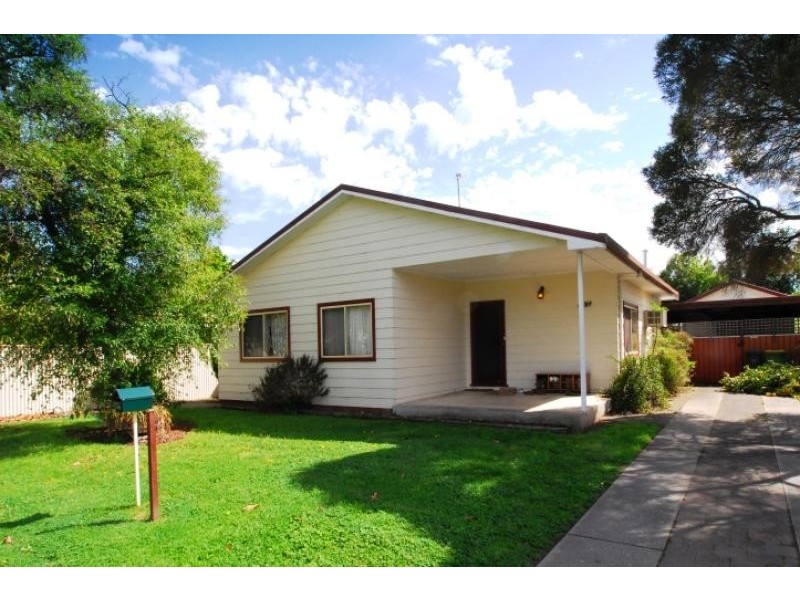 552 Roach Street LAVINGTON 2641, Lavington NSW 2641