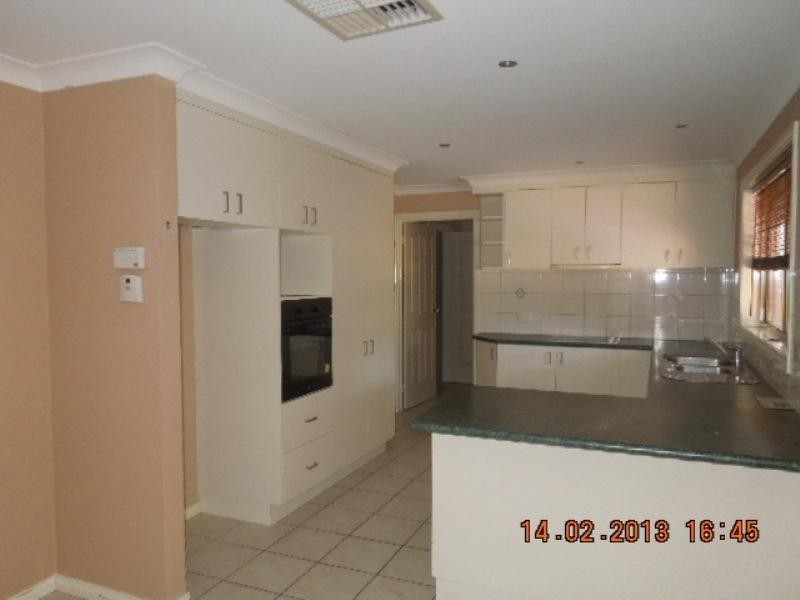 12 Bartholomew  Street ALBURY 2640, Albury NSW 2640