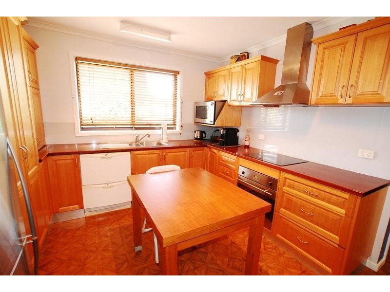 941 Pemberton Street WEST ALBURY 2640, West Albury NSW 2640