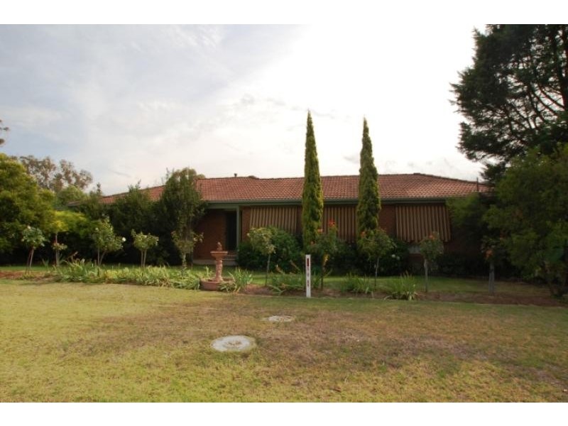 3 Gibson Drive BURRUMBUTTOCK 2642, Burrumbuttock NSW 2642
