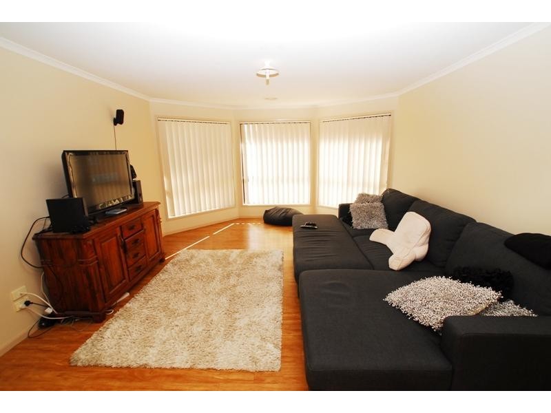 1 St Levans Circuit LAVINGTON 2641, Lavington NSW 2641