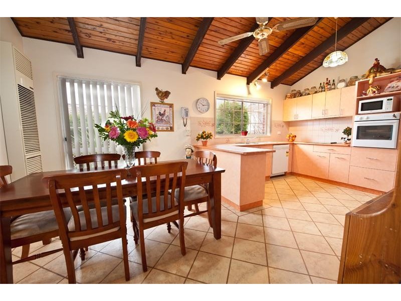 8 Harvey Court ALBURY 2640, Albury NSW 2640