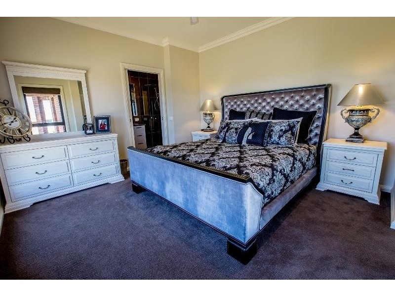 1 Briggs Court, West Albury NSW 2640