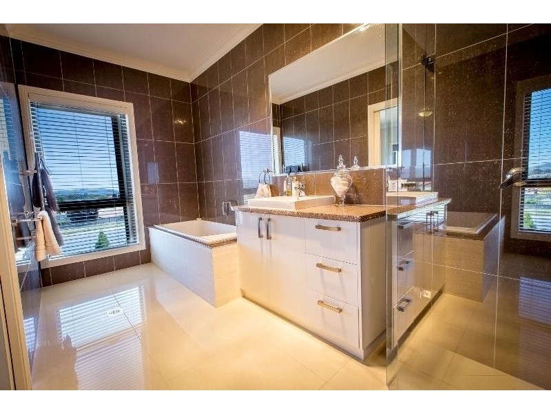 1 Briggs Court, West Albury NSW 2640