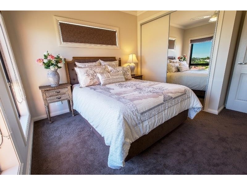 1 Briggs Court, West Albury NSW 2640