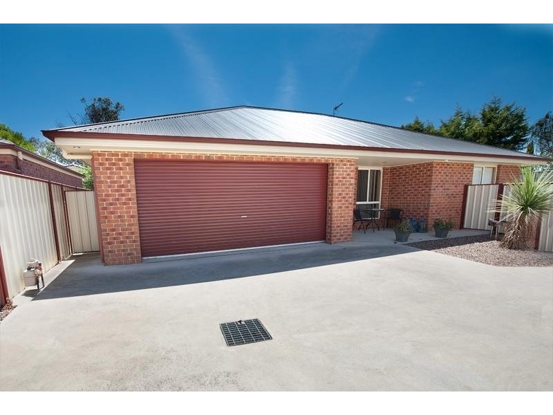 2/532-534 Hague Street, Lavington NSW 2641
