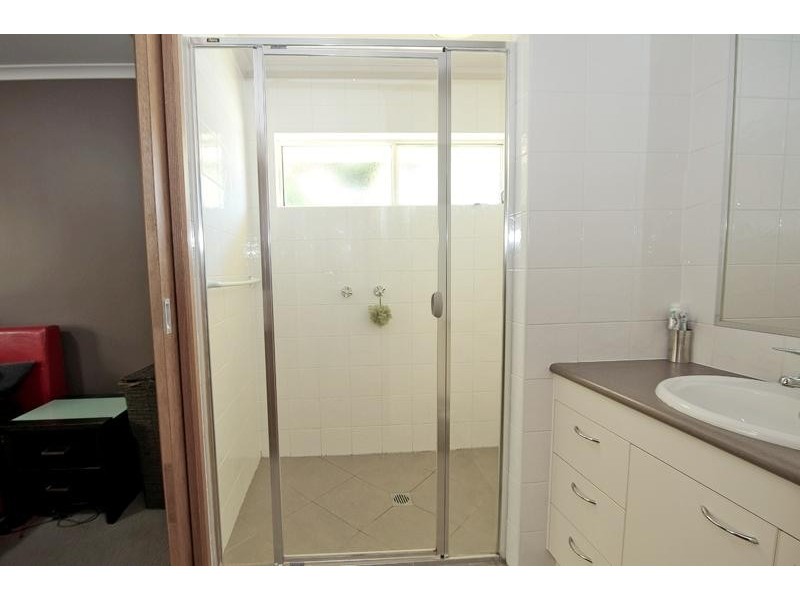 2/532-534 Hague Street, Lavington NSW 2641
